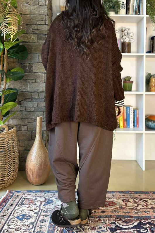 Inside Out Oversized Grunge Knit Chocolate